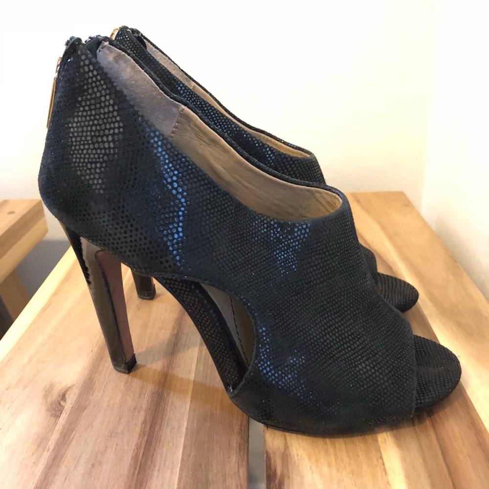 Isola leather peep toe heels / booties. Size 5